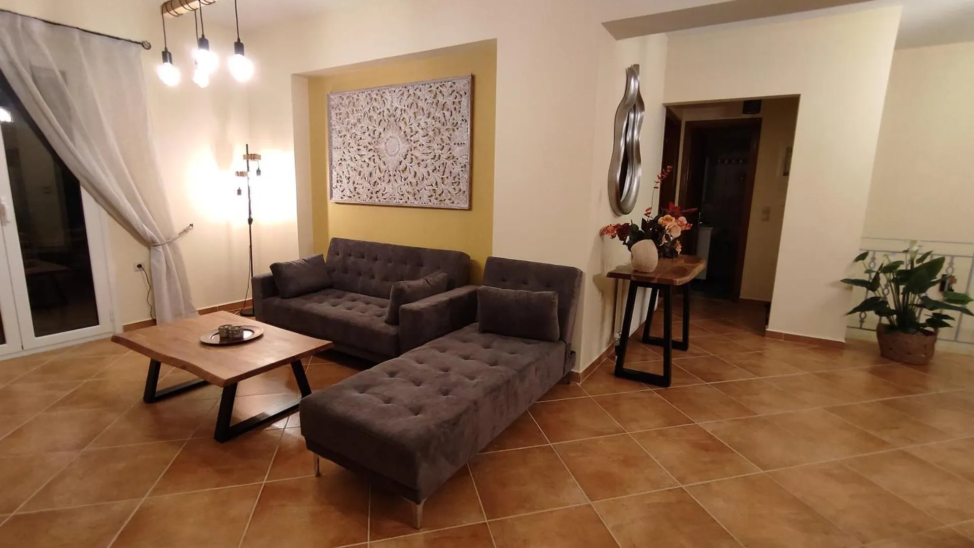 Eglina Villa'S Minia Villa