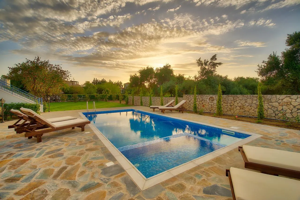Eglina Villa'S Minia Villa