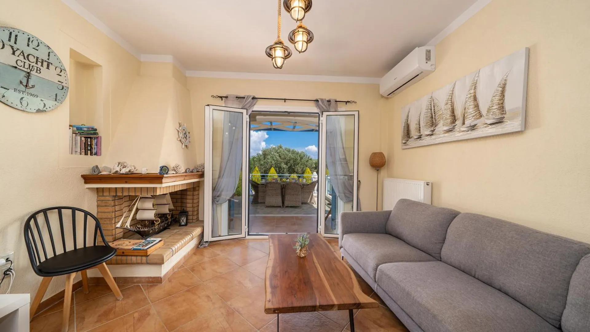 Eglina Villa'S Minia