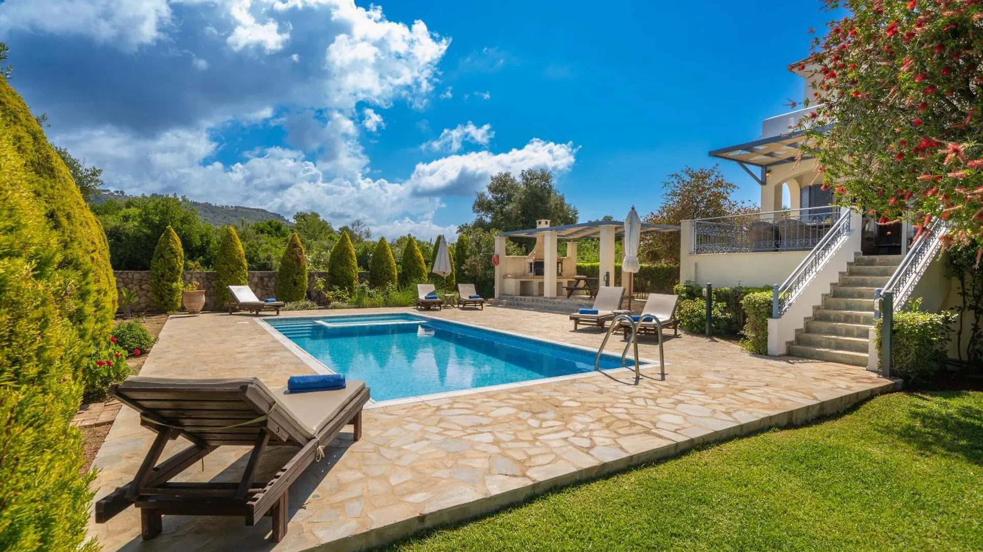 Eglina Villa'S Minia Greece